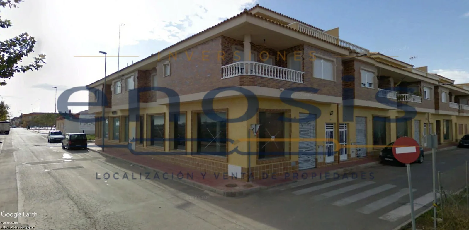 Amplio local comercial en venta en Roldán, 550 m² en esquina
