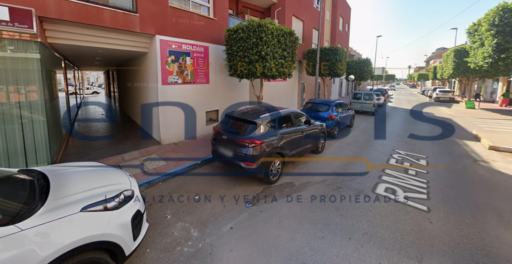 Trasteros en Roldán desde 9 m² para alquiler a pie de calle