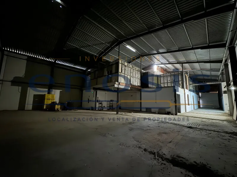 Amplia nave industrial en alquiler en Balsicas, 1300m2